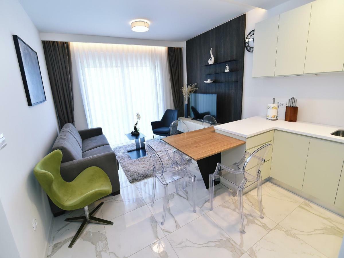 Apartments In Villa Ziza, Rooftop Swimming Pool Opatija Exterior foto